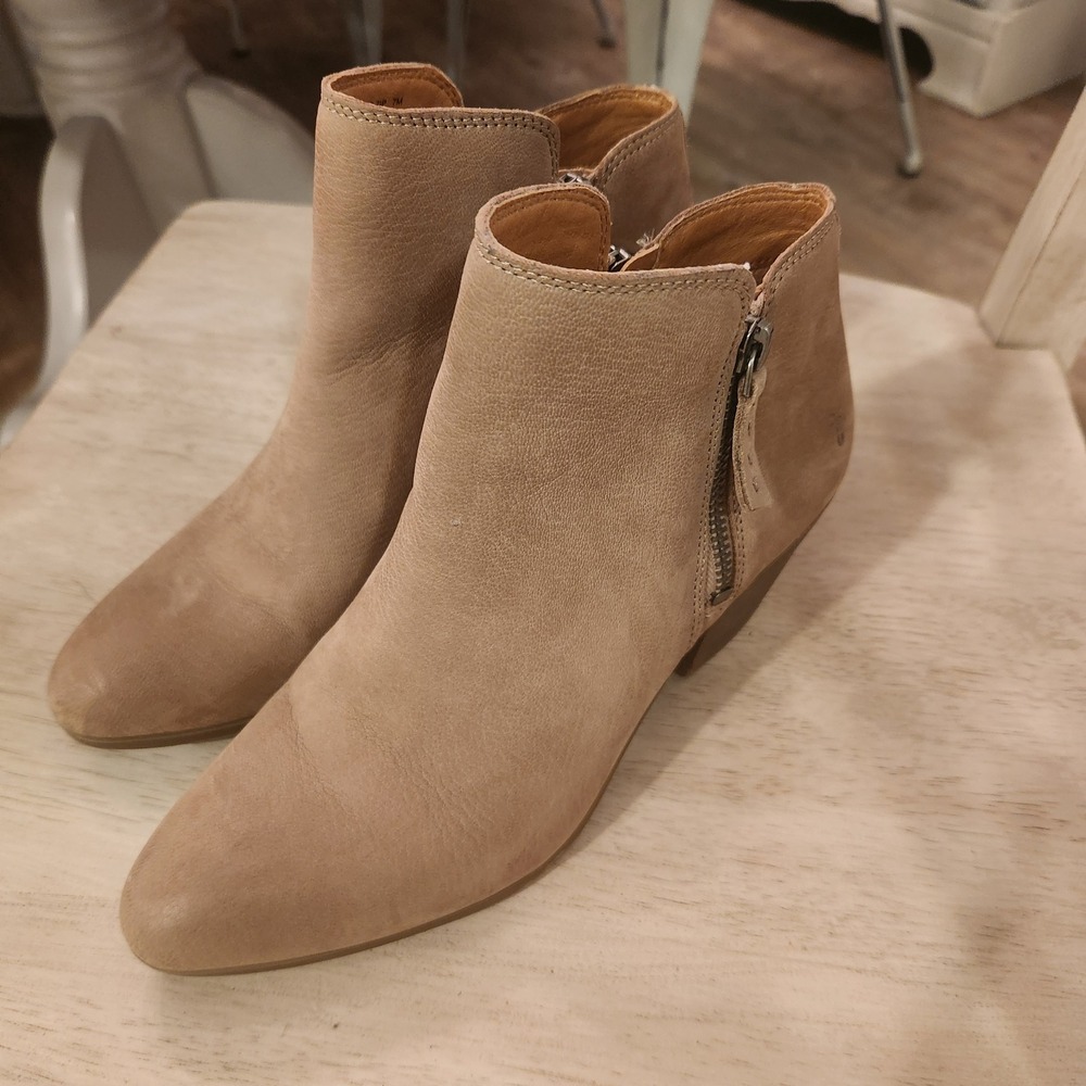 Frye Judith Double Zip Tan Leather Pointed Toe Ankle Boots Size 7M - Picture 2 of 14